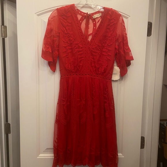 💃🏼Altar’d State Lace Dress - Picture 2 of 6